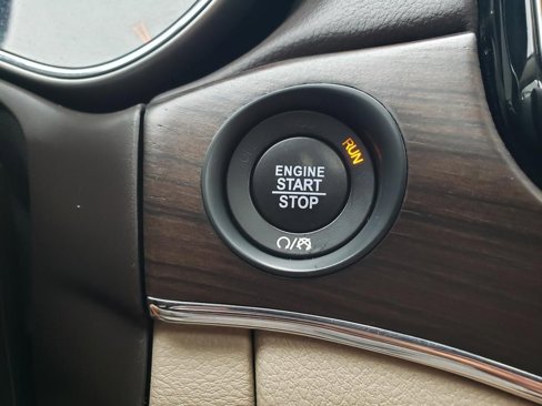 Used 2019 Jeep Grand Cherokee Overland image 42