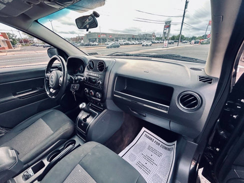 Used 2013 Jeep Compass Latitude w/ Sun/Sound Group image 34