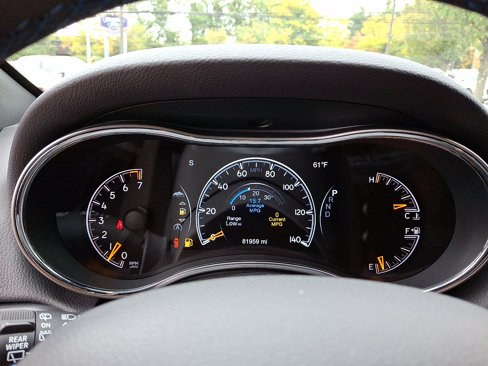 Used 2019 Jeep Grand Cherokee Laredo image 27