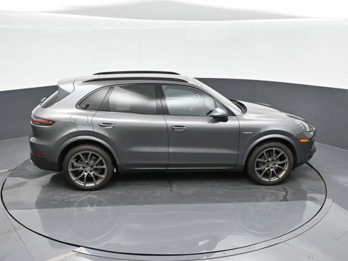 Certified 2020 Porsche Cayenne E-Hybrid w/ Premium Plus Package image 31