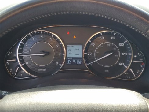 Used 2020 Nissan Armada SL image 24
