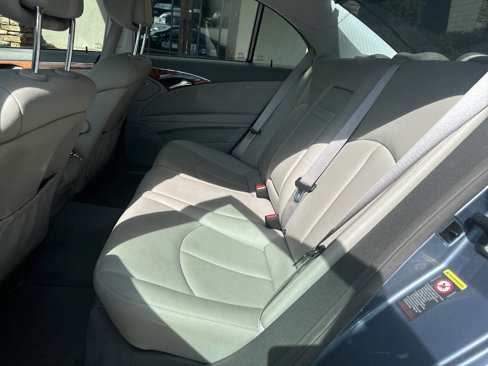 Used 2007 Mercedes-Benz E 320 BlueTEC Sedan image 9