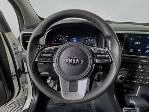 Used 2020 Kia Sportage LX image 17