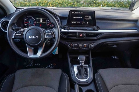 Used 2023 Kia Forte LXS image 11