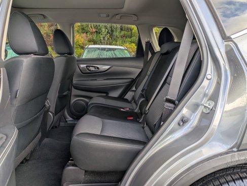 Used 2019 Nissan Rogue SV w/ Sun & Sound Touring Package image 9