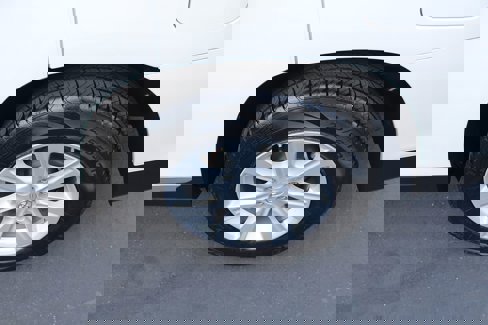 Used 2013 Toyota Highlander FWD image 12