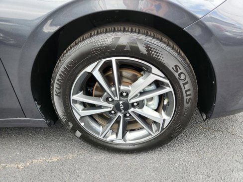 Used 2024 Kia Forte LXS image 39