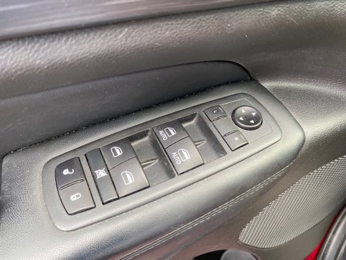 Used 2020 Jeep Grand Cherokee Altitude image 12