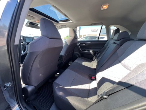 Used 2020 Toyota RAV4 XLE image 11