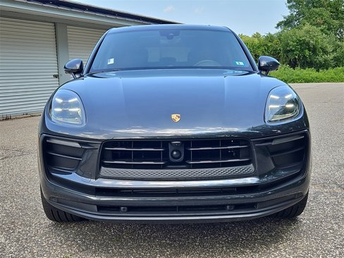 Used 2024 Porsche Macan image 10