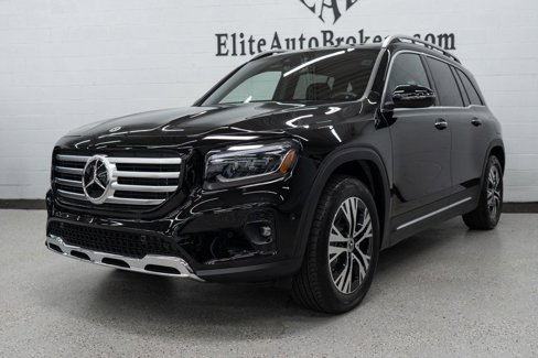 Used 2024 Mercedes-Benz GLB 250 4MATIC w/ Driver Assistance Package image 57