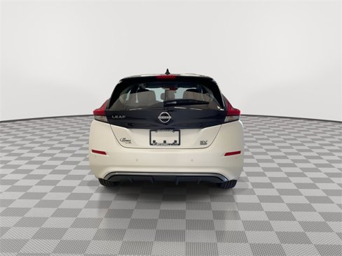 Certified 2024 Nissan Leaf SV Plus image 10