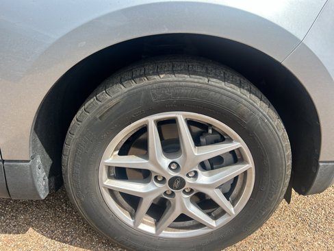 Used 2024 Ford Edge SEL image 11