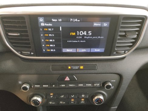Used 2020 Kia Sportage LX image 25