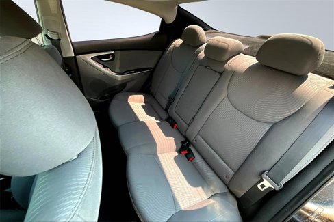 Used 2016 Hyundai Elantra SE image 25