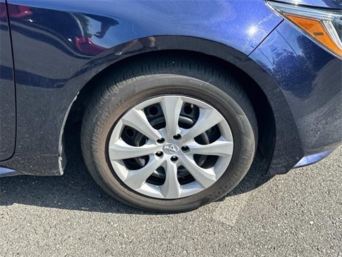 Used 2022 Toyota Corolla LE image 7