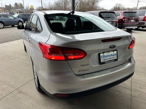 Used 2016 Ford Focus SE image 5