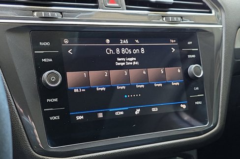 Used 2022 Volkswagen Tiguan SE image 19