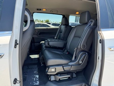 Used 2023 Honda Odyssey EX-L image 36