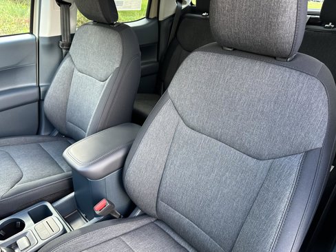 New 2025 Ford Maverick XLT image 32