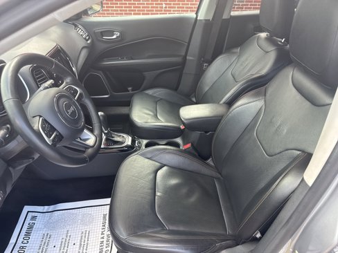 Used 2019 Jeep Compass Limited image 18