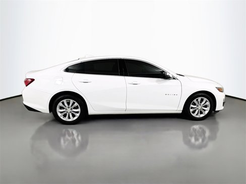 Used 2021 Chevrolet Malibu LT image 9