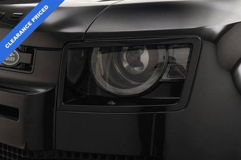 Used 2025 Land Rover Defender 110 V8 image 28