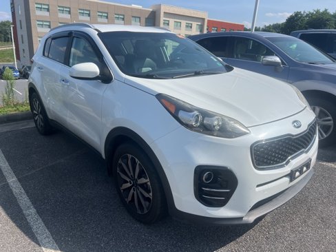 Used 2017 Kia Sportage EX image 5