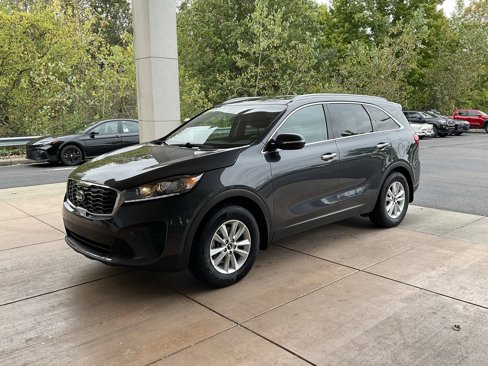 Used 2019 Kia Sorento LX w/ LX Convenience Package image 3