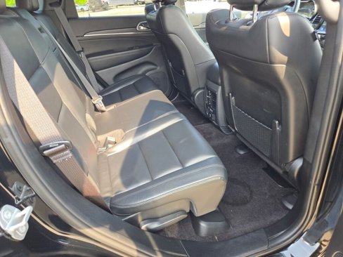 Used 2019 Jeep Grand Cherokee Limited w/ Trailer Tow Group IV image 9