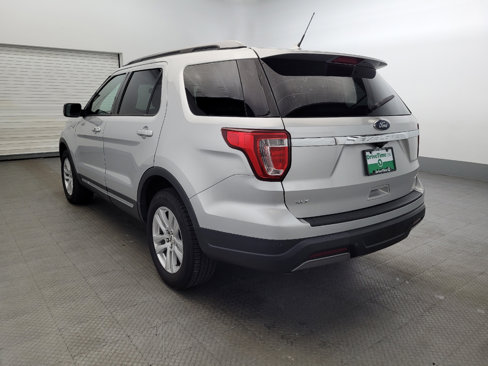 Used 2019 Ford Explorer XLT w/ Equipment Group 201A image 5