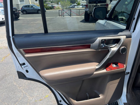 Used 2012 Lexus GX 460 Premium image 29