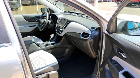 Used 2023 Chevrolet Equinox LT w/ Driver Convenience Package image 19