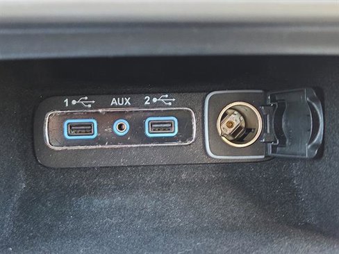 Used 2020 Jeep Grand Cherokee Overland image 12