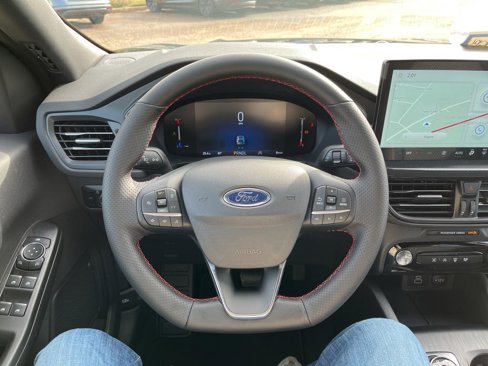 New 2025 Ford Escape ST-Line w/ Tech Pack #1 image 30