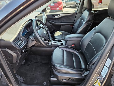 Used 2023 Ford Escape Platinum image 14