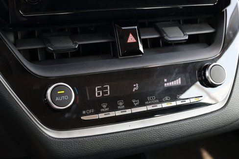 Used 2023 Toyota Corolla LE image 19