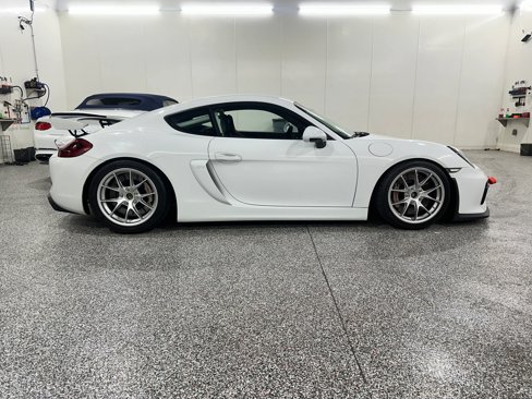 Used 2016 Porsche Cayman GT4 image 1