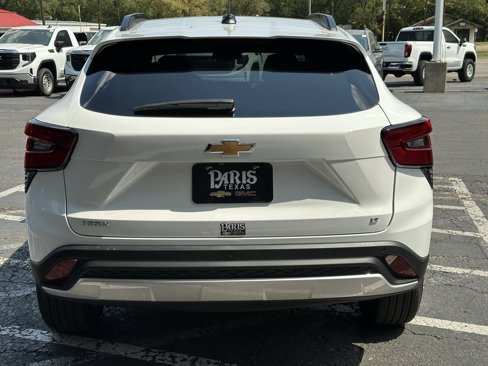 New 2025 Chevrolet Trax LT w/ Driver Confidence Package image 5