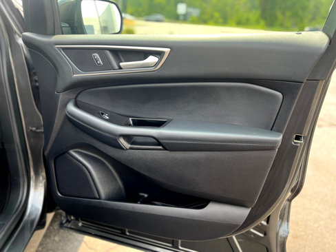 Used 2019 Ford Edge SEL w/ Equipment Group 201A image 48