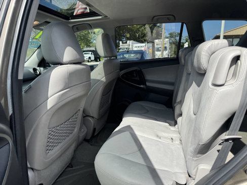 Used 2011 Toyota RAV4 Limited image 29