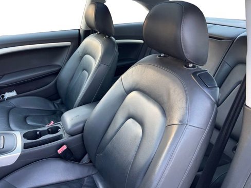 Used 2010 Audi A5 2.0T Premium Plus w/ Premium Plus Pkg image 11