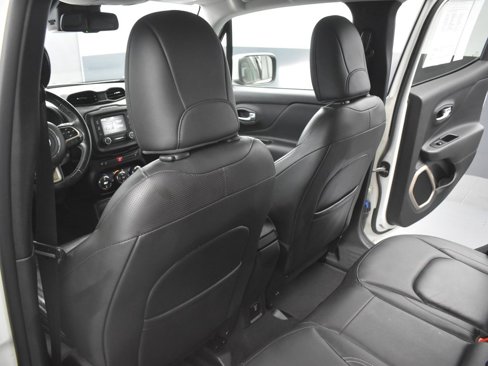 Used 2017 Jeep Renegade Limited image 14
