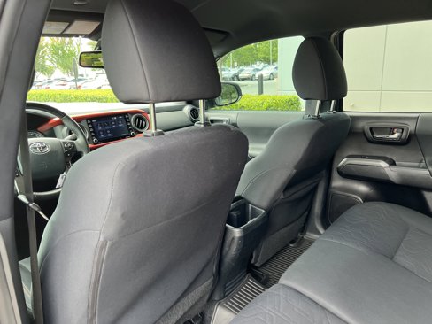Used 2020 Toyota Tacoma TRD Sport image 33