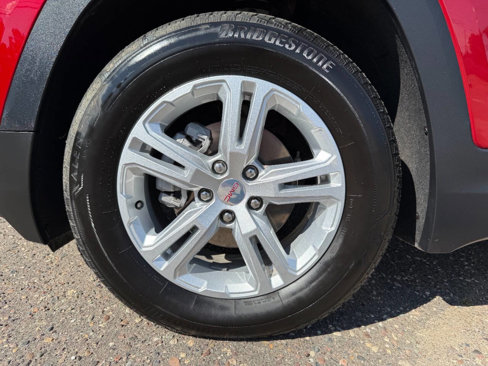 Used 2024 GMC Terrain SLE image 18