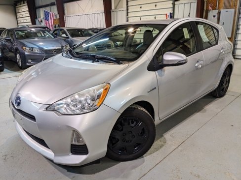 Used 2012 Toyota Prius C Three image 1