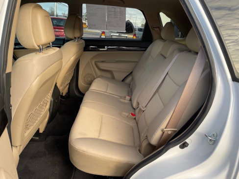 Used 2011 Kia Sorento LX w/ Convenience Pkg image 35