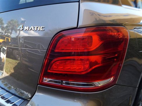 Used 2015 Mercedes-Benz GLK 350 4MATIC image 29