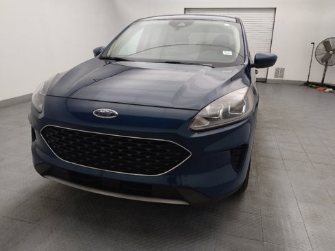 Used 2020 Ford Escape SE image 15