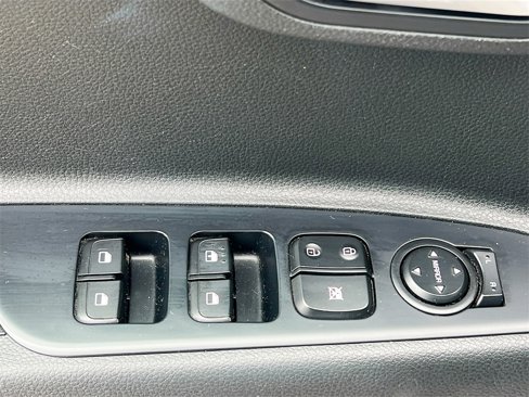 Used 2023 Kia Rio S w/ Technology Package image 19